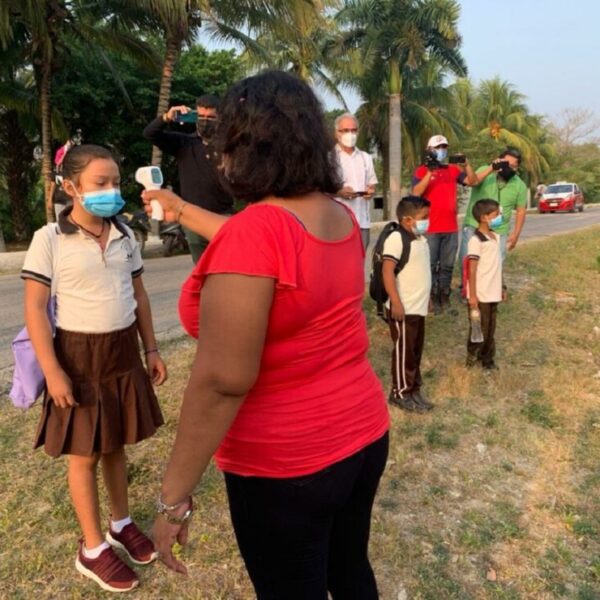 Avala AMLO freno a clases en Campeche y Nayarit