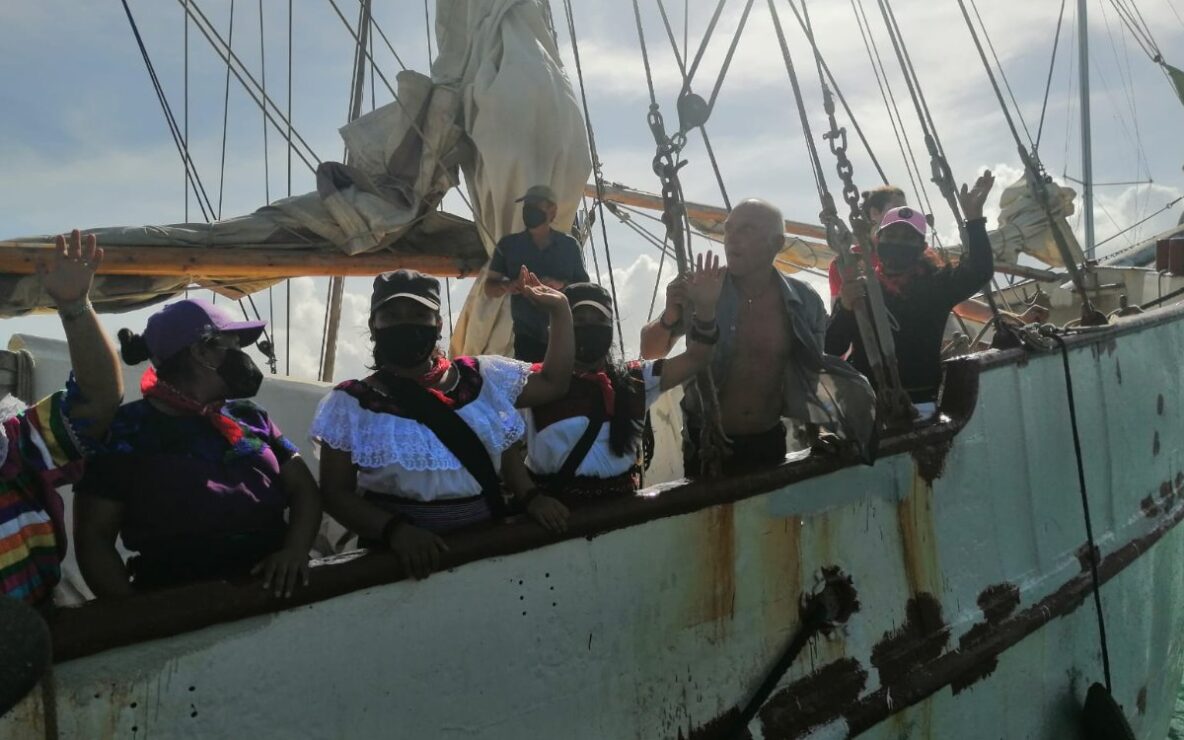 Zarpa de Isla Mujeres delegación zapatista que va a ‘conquistar’ Europa; “invadirán” España para conmemorar el 500 aniversario.