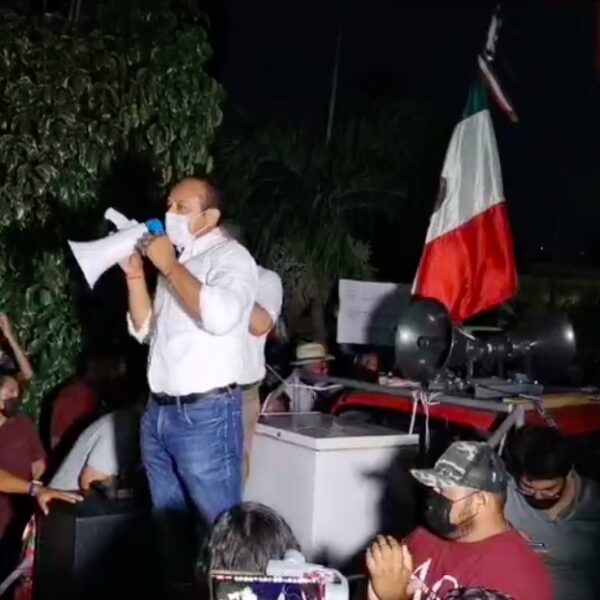 Lanza el excandidato Luis Gamero fuertes críticas a consejeros del Ieqroo.