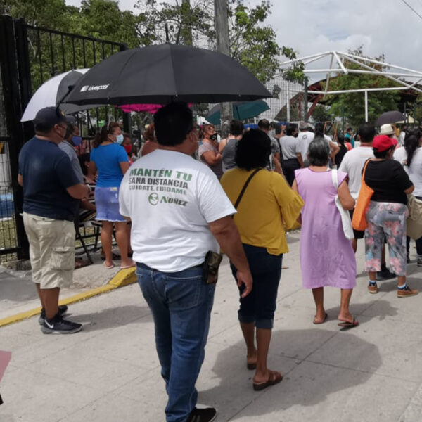 Mujeres embarazadas podrán acudir por su vacuna anticovid en Cancún