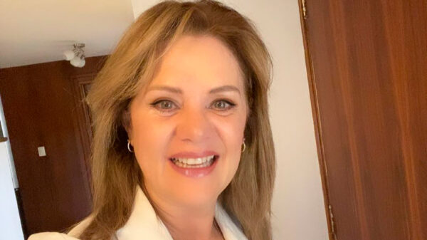 Erika Buenfil confirma romance con alto ejecutivo de Televisa