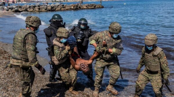 Tensa relación entre España y Marruecos; blindan la frontera