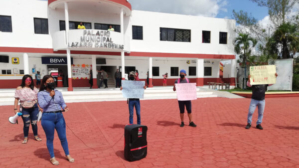 Se manifiestan estudiantes en Kantunilkín piden vacunas covid