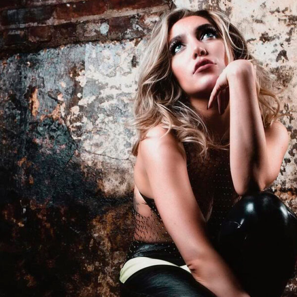 Frida Sofía manda fuerte mensaje a su abuelo Enrique Guzmán