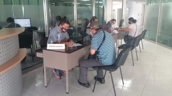 Contabiliza la SEQ 75 mil 553 solicitudes de preinscripción