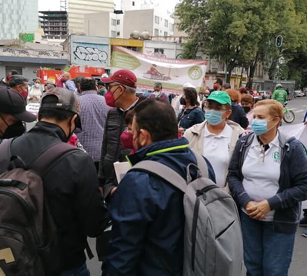 Exigen jubilados del IMSS devolución de Cesantía, Vejez y Cuota Social