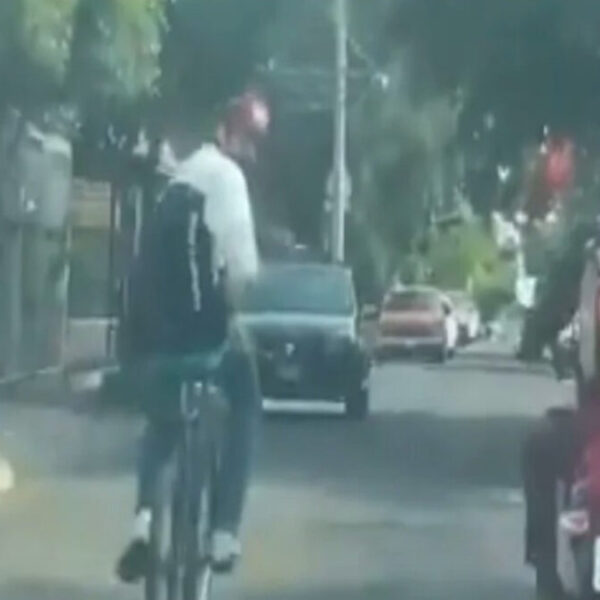 Persiguen a ladrón, es atropellado y lo atrapan, en Jalisco