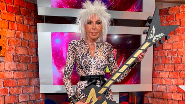 Laura Bozzo se defiende por usar outfit de animal print