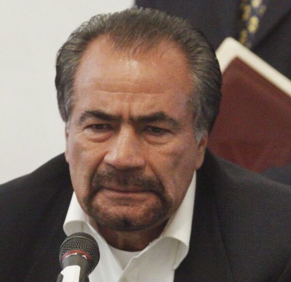 Ponen contra la pared a líder charro del Metro; tiene 43 años de dominio