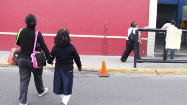 Maestro es acusado de violar a una menor en escuela de Tepic