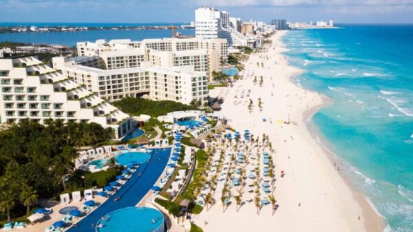 Cayó 26.9 % PIB turístico en octubre-diciembre: Inegi