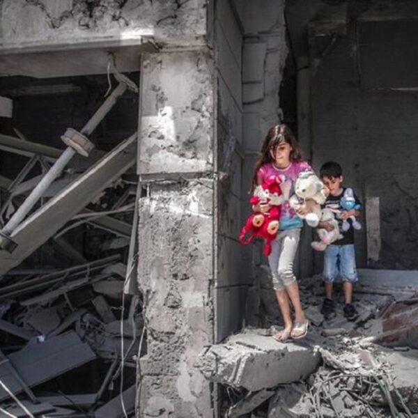 Huyen palestinos, más de 200 muertos en una semana; EU protege a Israel