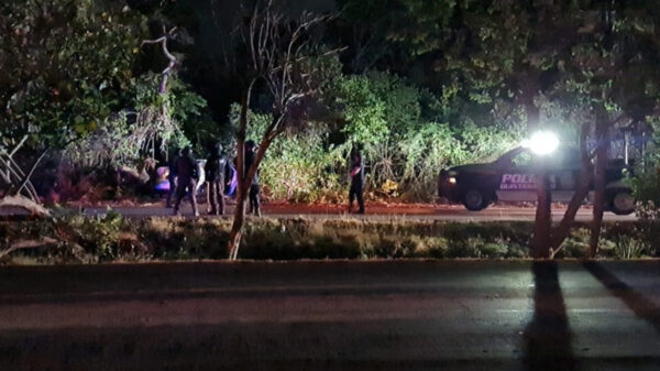 Policías y marinos participan en persecución de presuntos maleantes