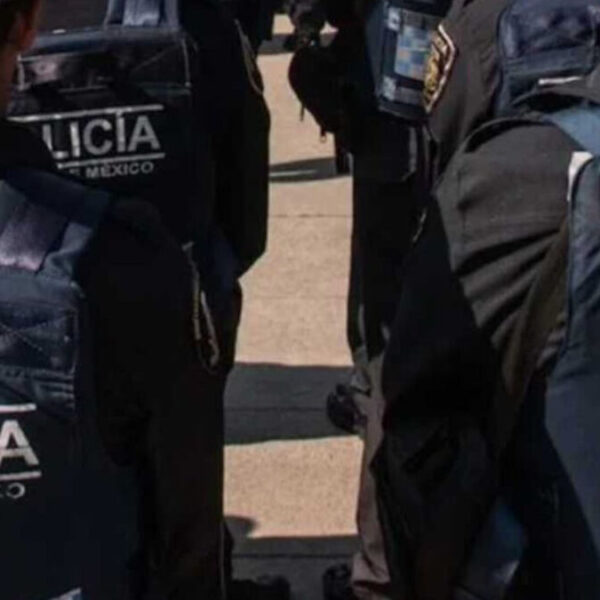 Detienen en la Ciudad de México a 14 policías por extorsión y robo