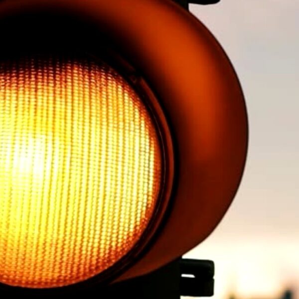 Yucatán continuará en semáforo amarillo ante bajo número de decesos por Covid-19