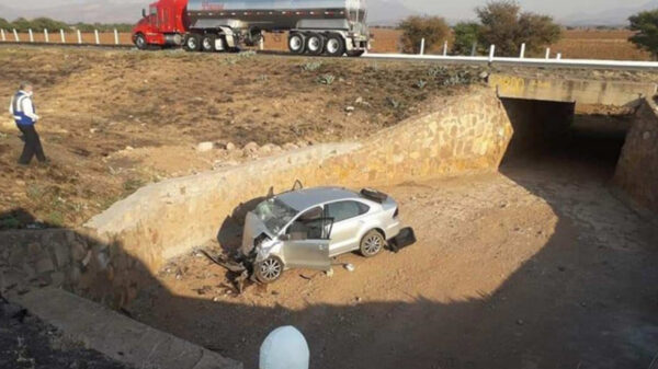 Accidente automovilístico deja cuatro muertos, entre ellos un bebé