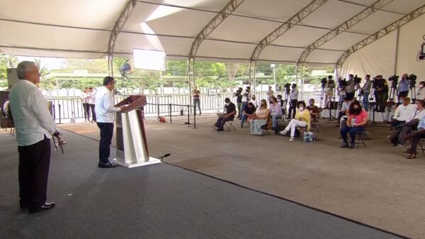 #Mañanera: Destaca el gobernador Carlos Joaquín acciones contra el Covid en Quintana Roo.