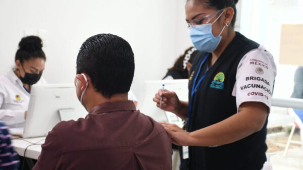 Es importante estar vacunado contra el Covid-19; no corras riesgos