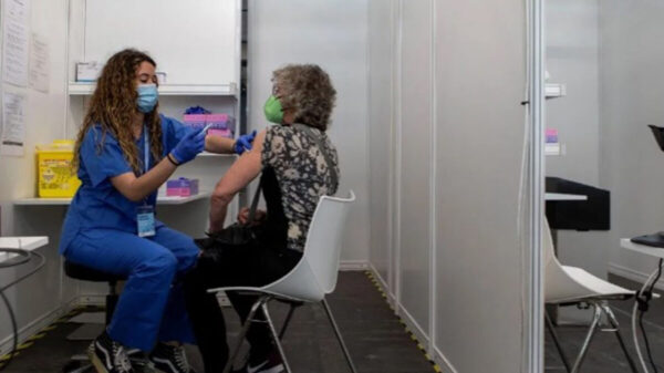 Regalan ‘cachitos’ de lotería en Nueva York a los vacunados contra Covid-19