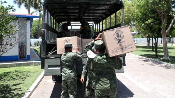 Llegan más vacunas de la farmacéutica AstraZeneca a Yucatán para adultos de 40 a 49 años