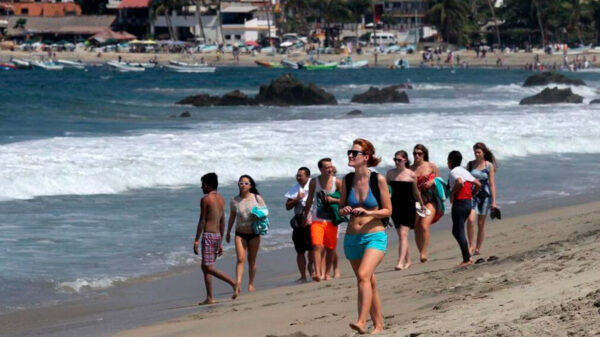 Variante británica de Covid es detectada en dos turistas de Oaxaca