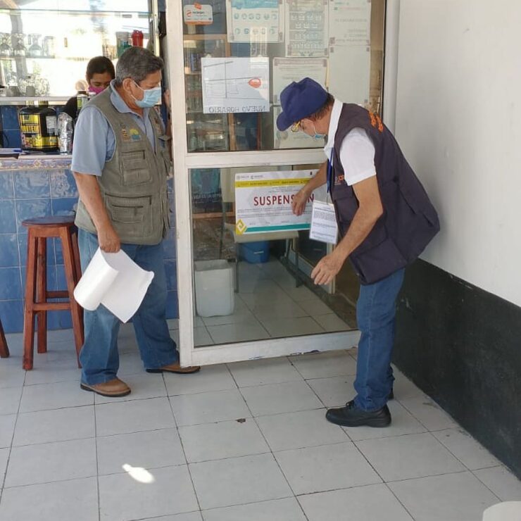 Más de 560 negocios sancionados por Riesgos Sanitarios en Quintana Roo; siguen sin acatarse las medidas para contener el Covid-19.