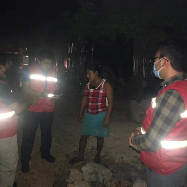 En Lázaro Cárdenas trabajan con responsables de refugios temporales y albergues.