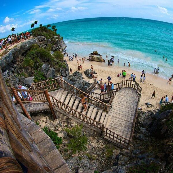 Reabren al público la Zona Arqueológica de Tulum.