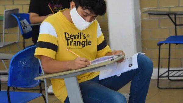 Más de seis mil estudiantes truncan sus estudios de bachillerato en Quintana Roo.