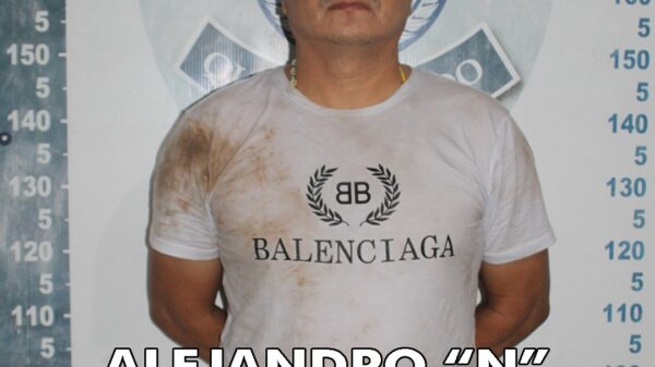 Detienen en Cancún a escurridizo delincuente y narcomenudista.