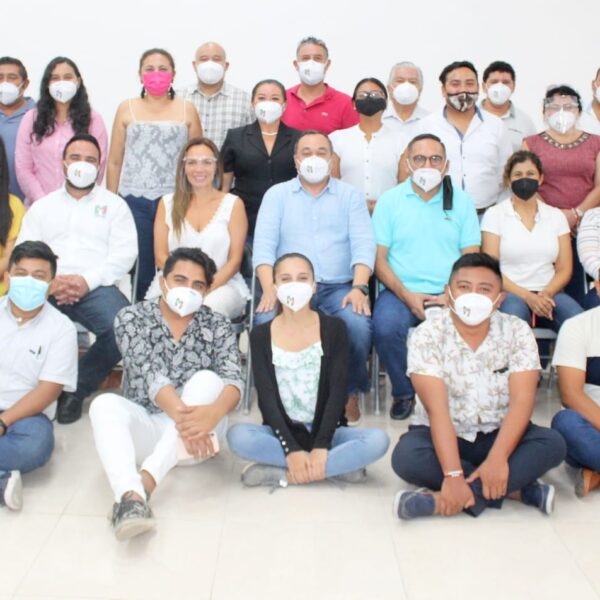 Para desarrollar una estrategia clara y reencauzar el trabajo del gobierno municipal y dirigirlo al beneficio económico y social de sus habitantes, con más transparencia pública Ha demostrado saber lo que Cancún necesita, porque es el político que más ha desarrollado su actividad en el municipio, con experiencia en la administración pública y amplia capacidad Sus propuestas se han posicionado a la cabeza, siendo las más robustas para que Cancún recupere empleos, bienestar social, servicios de calidad y seguridad pública.