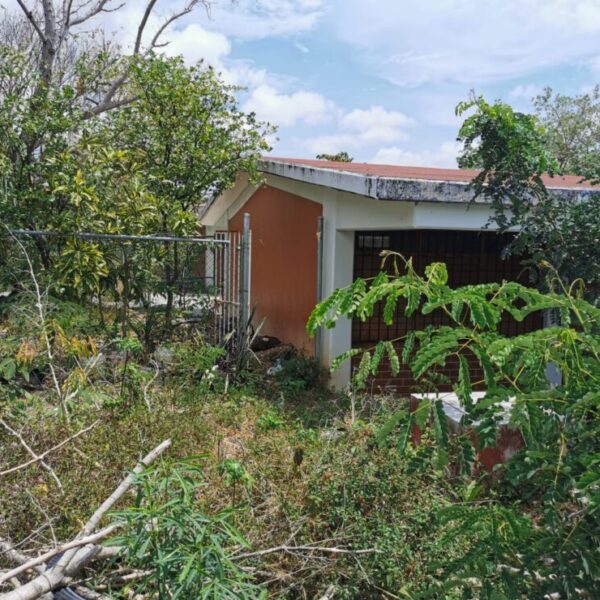 Escuelas que fungirán como refugios anticiclónicos no han recibido mantenimiento.