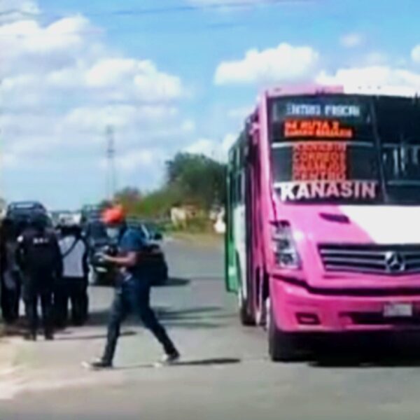 Chófer de transporte en Kanasín se niega a ser asaltado y lo hieren con arma