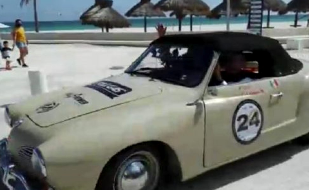 Felipe Calderón es visto en el Rally Maya México 2021 que llegó a Progreso