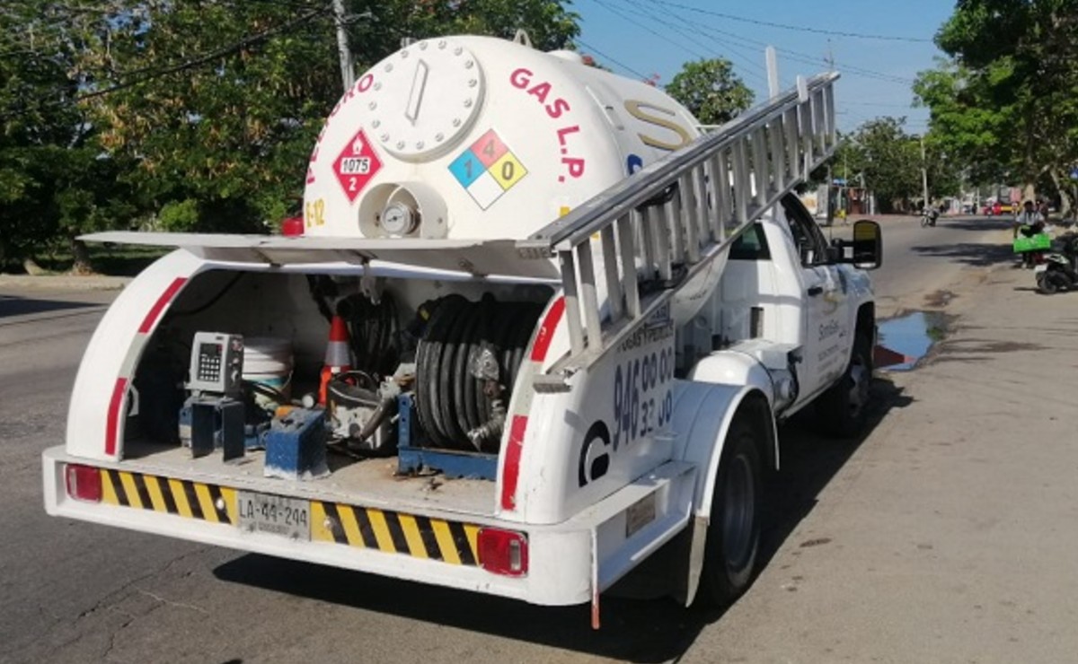 Empleado de una gasera cae de un techo en la colonia Nueva Pacabtún, Mérida