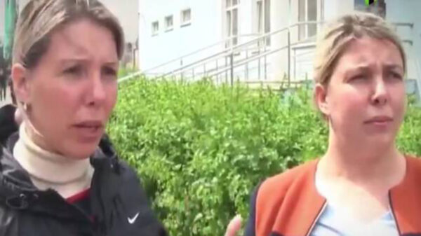 La historia de Uliyana y Ksenia, dos hermanas gemelas pareciera de película, pues resulta que recién nacidas fueron separadas