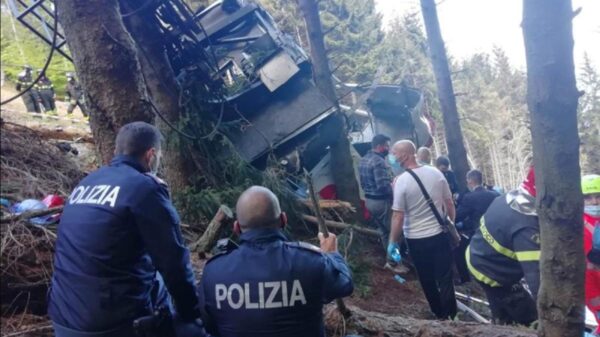Italia promete esclarecer accidente de teleférico