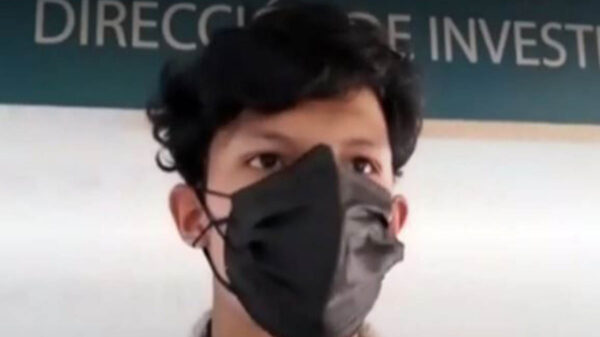 Luego de descubrir que su amigo había abusado sexualmente de su hermanito, un joven identificado como Roberto Ramírez Cacho, asesinó al agresor