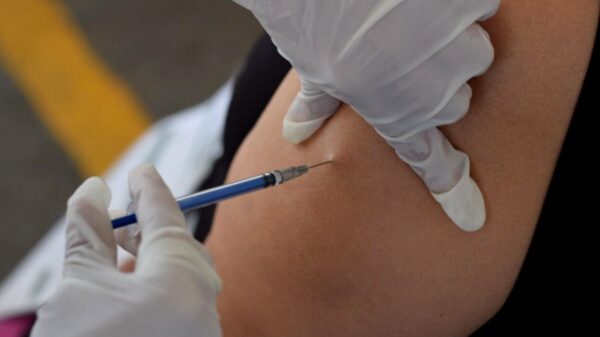 Anuncian nuevas fechas para vacunar contra el Covid-19 a docentes de Yucatán