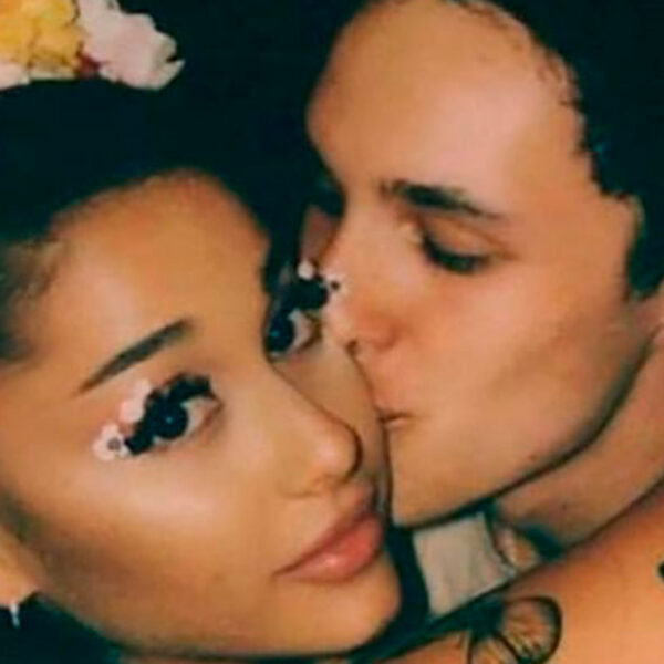 ¡Ariana Grande se casa en secreto con Dalton Gomez!