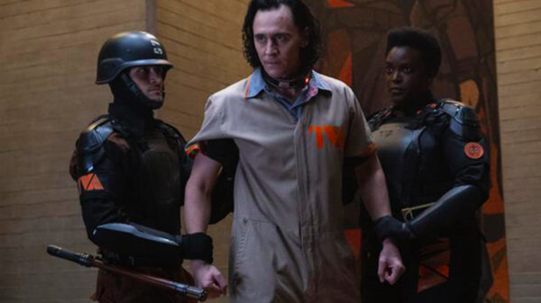 Loki, capitulo 1: Los Guardianes del Tiempo y la muerte de su madre rompen al ‘Dios de las mentiras’