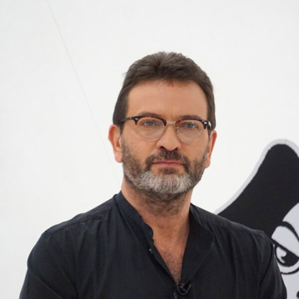 La muerte del caricaturista Antonio Helguera, sacudió al gremio cultural este viernes. El monero, de 55 años, falleció en la Ciudad de México