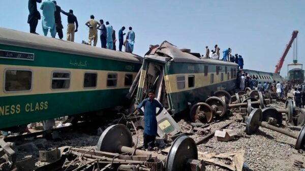 Tragedia ferroviaria en Pakistán.