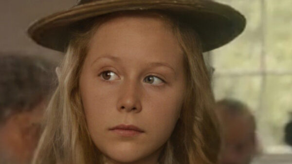 Actriz de ‘Anne With and E’ revela que tiene cáncer de mama