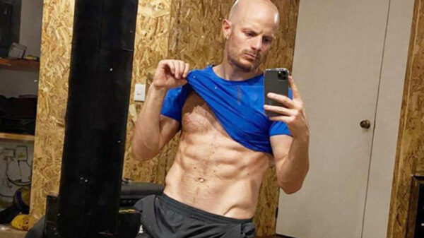 Facundo comparte una probadita de sus fotos para Only Fans