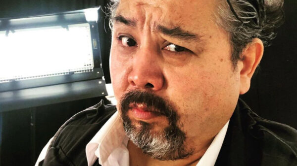 Roberto Tello sufre aparatosa volcadura en la México-Toluca