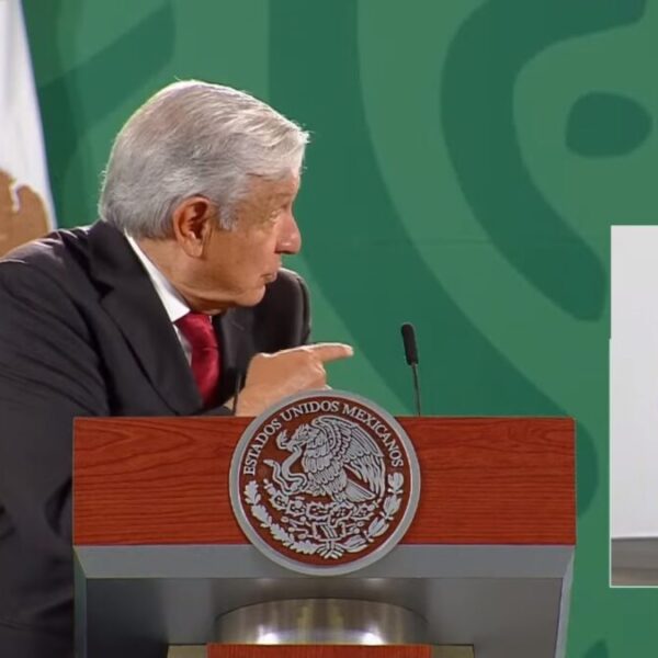 Ordena AMLO dar pasaportes a zapatistas; “racismo” en SRE