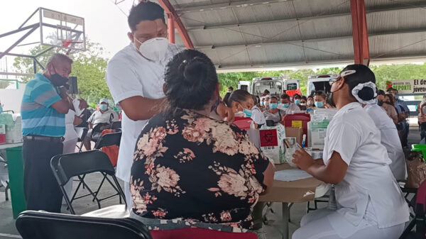 Acelerarán proceso de vacunación covid en Quintana Roo