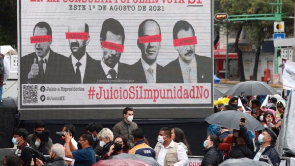 Por oposición “absurda”, consulta contra expresidentes será en agosto