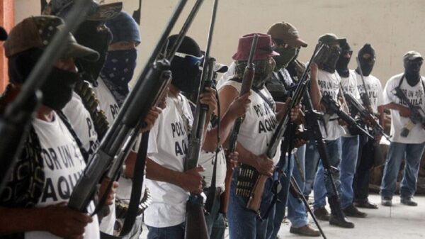 No deben existir autodefensas; se infiltran “maleantes: AMLO